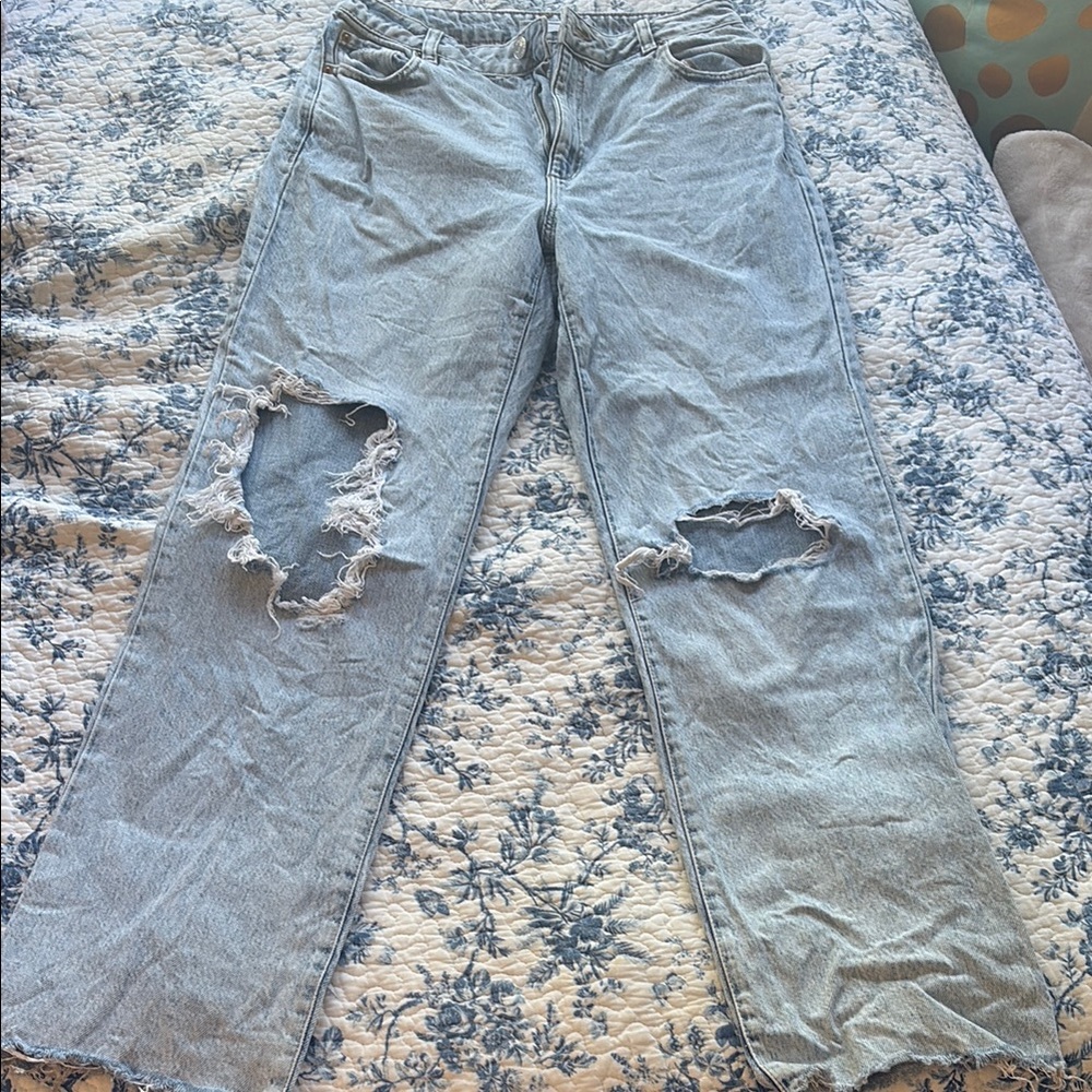 Garage Ripped Women’s Jeans